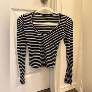 Brandy Melville Black and White Striped Long Sleeve Top